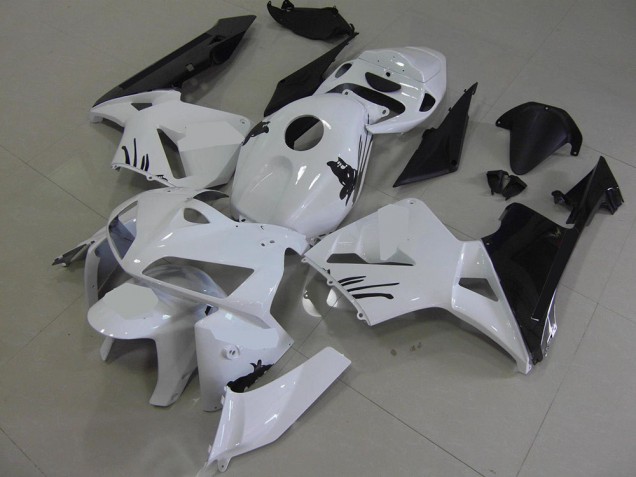 05-06 White with Special Decals CBR600RR Motorcycle Fairings 05-06 White with Special Decals CBR600RR Motorcycle Fairings